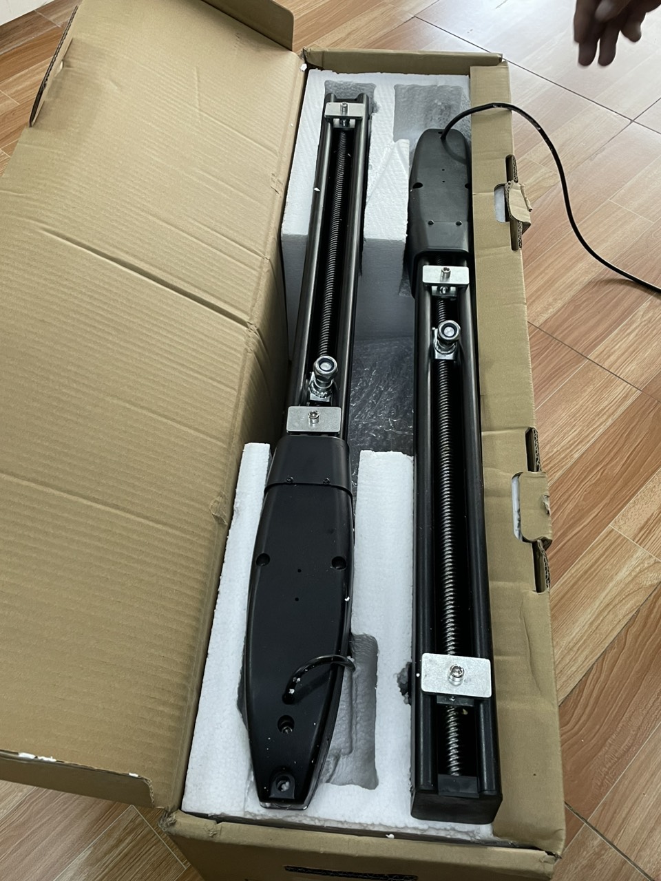 Cổng tự động cánh tay đòn yh 300 kg